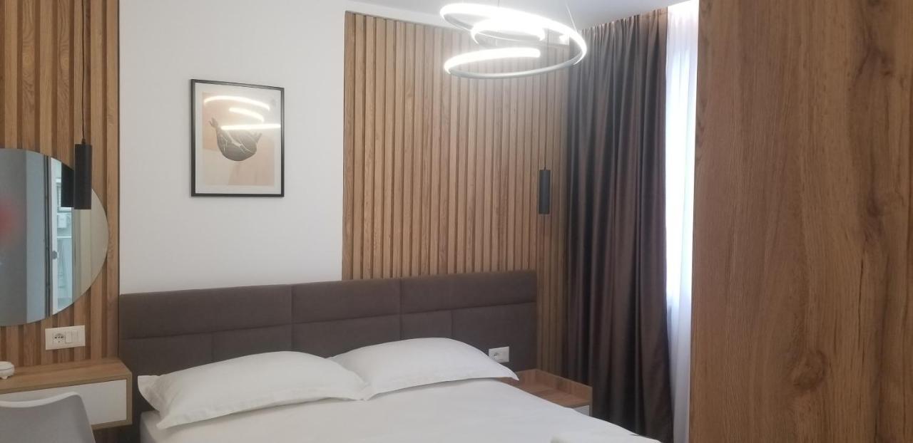 White Apartment ติรานา ภายนอก รูปภาพ